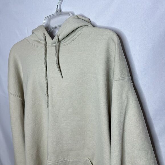 Taylor Swift Tan Hoodie Sweatshirt. Size Large. - Picture 5 of 8
